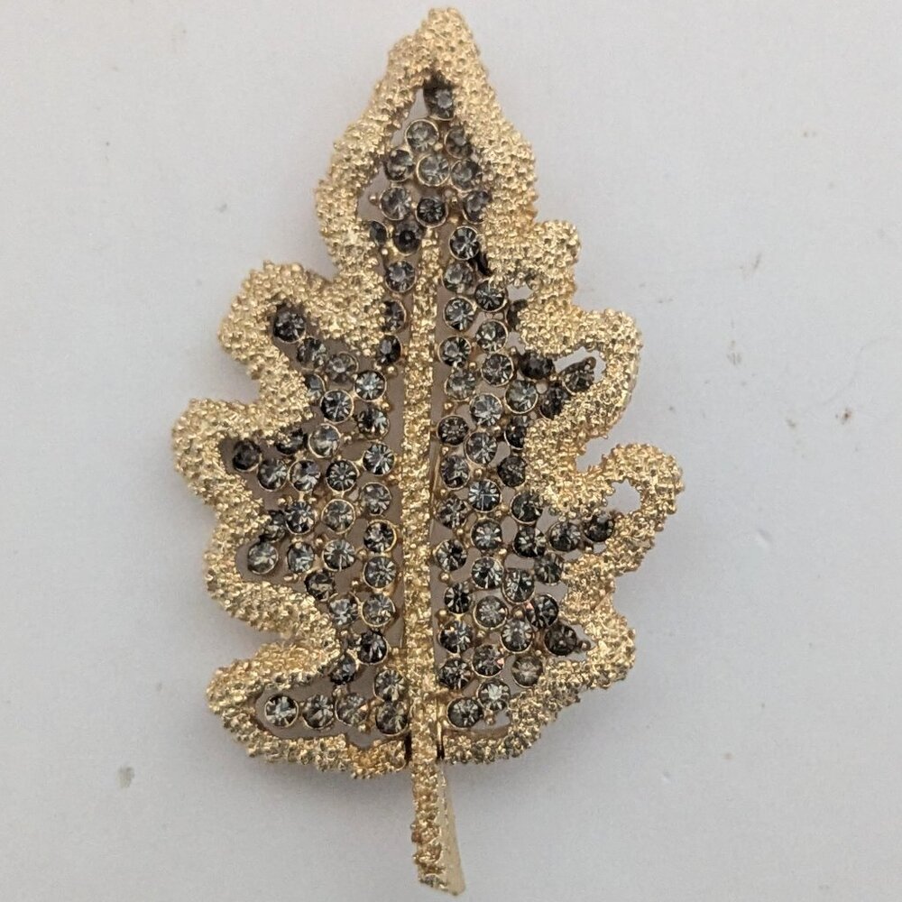 Vintage/Chunky CORO Oversized Gold Tone w/ Smokey Crystal-like Accents Brooch!